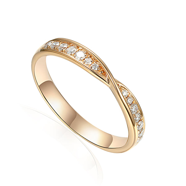 Alliance en or rose et diamants, vue rapprochée du sertissage
